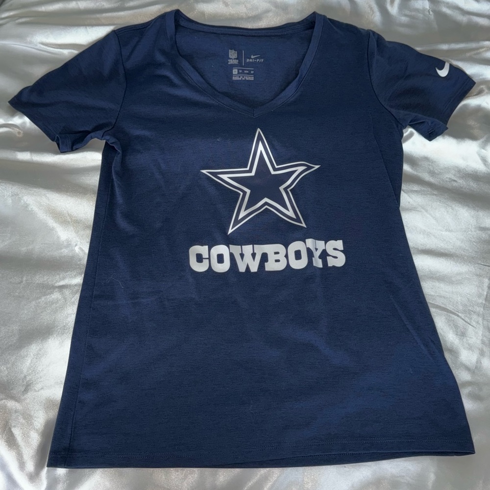 Nike cowboys NFL dry fit tshirt